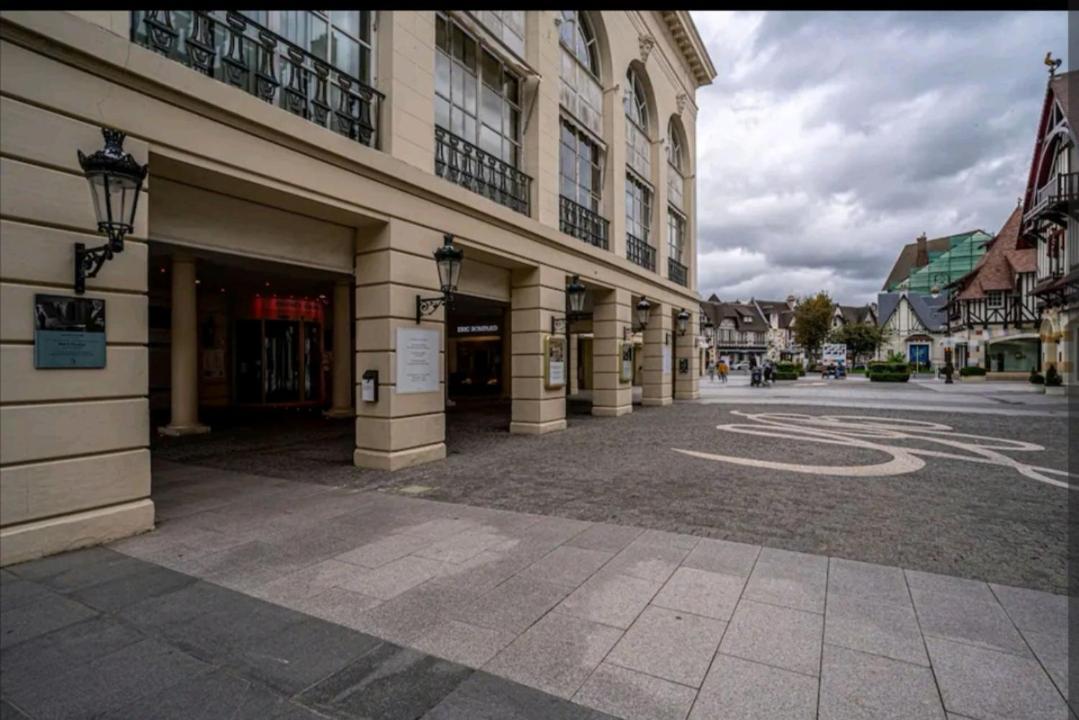 : Magnifique En Face Du Casino ! Deauville